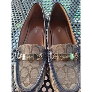 Coach Women's Tan and Black Loafers